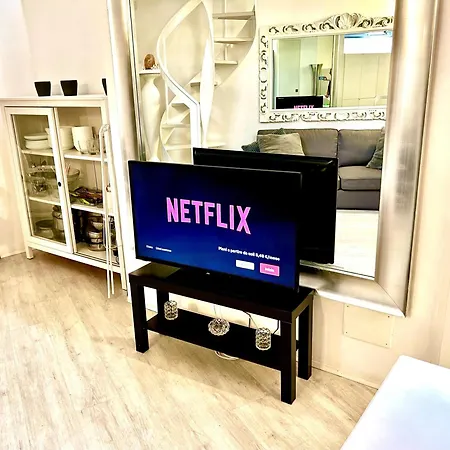 Elegant Flat In The Historic Near Colosseum! Lejlighed Rom